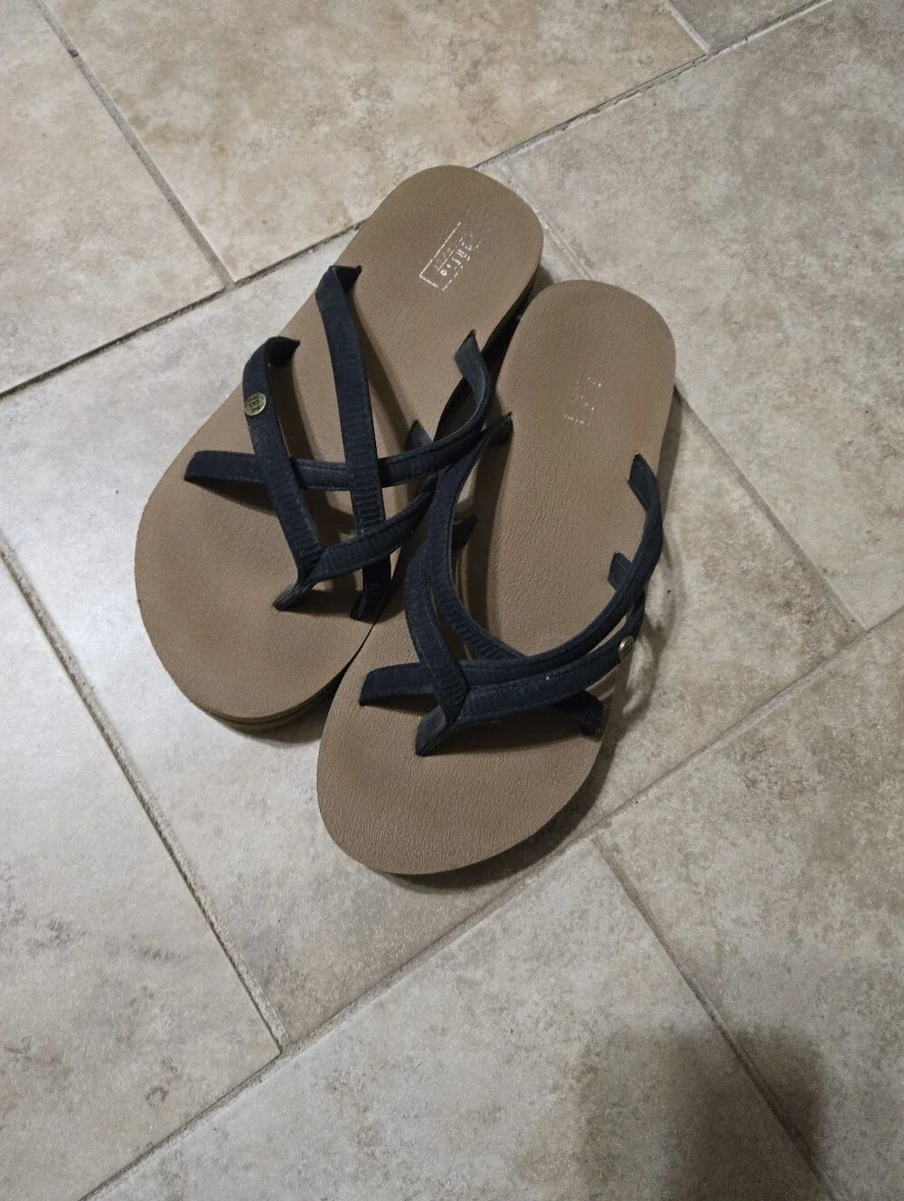 Women’s Black Strap Yellowbox Sport Sandals - Picture 4 of 4
